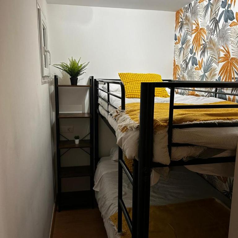 Sarah Nevada - Two-Bedroom Apartment - 3
