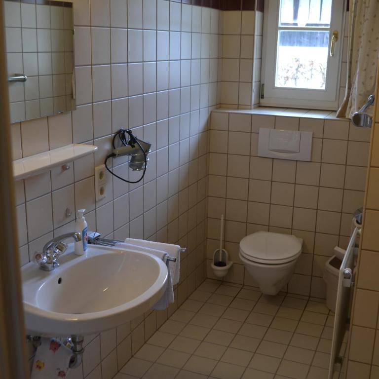 Haus Waldheim - Apartment mit 1 Schlafzimmer und Garten - 1
