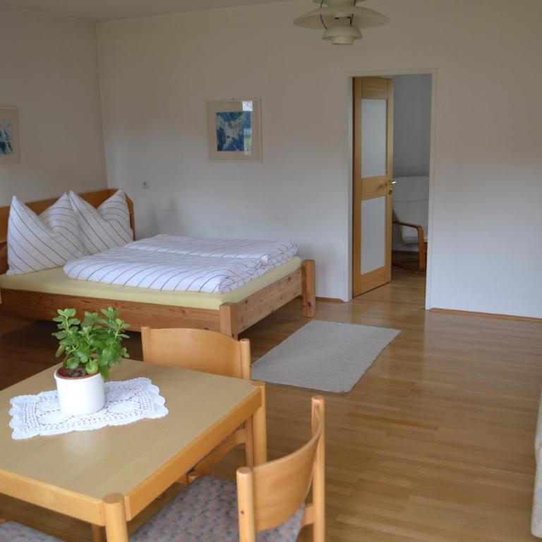 Haus Waldheim - Apartment mit 1 Schlafzimmer und Garten - 11
