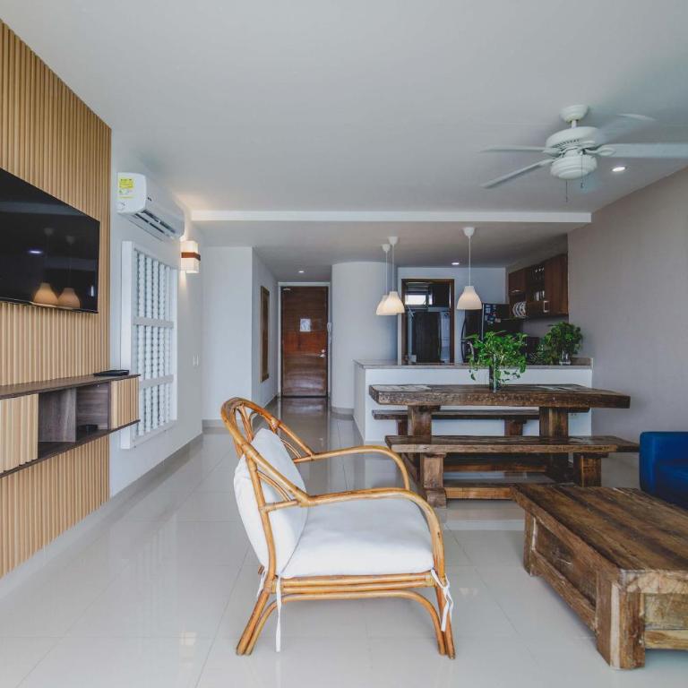 Cartagena frente a playa Ciudad Antigua 27 - Apartamento - 4