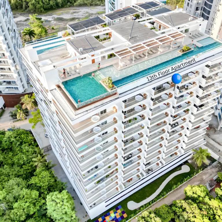Dominique Luxury - 1 BR - Private Jacuzzi - 13th Floor - One-Bedroom Apartment - 37
