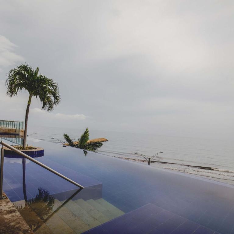 Cartagena frente a playa Ciudad Antigua 27 - Apartamento - 52