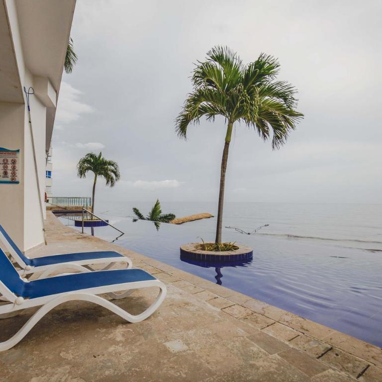 Cartagena frente a playa Ciudad Antigua 27 - Apartamento - 53