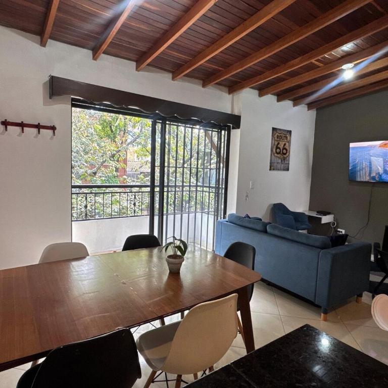 Apartamento Espacioso Belen Alameda cerca a Laureles y unidad deportiva de Belen - Two-Bedroom Apartment - 9