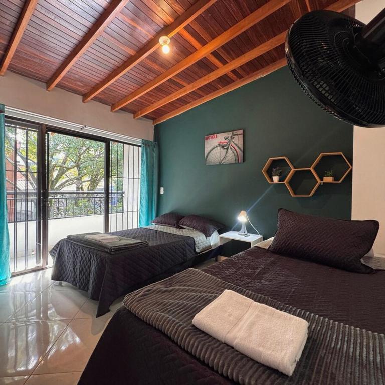 Apartamento Espacioso Belen Alameda cerca a Laureles y unidad deportiva de Belen - Two-Bedroom Apartment - 23