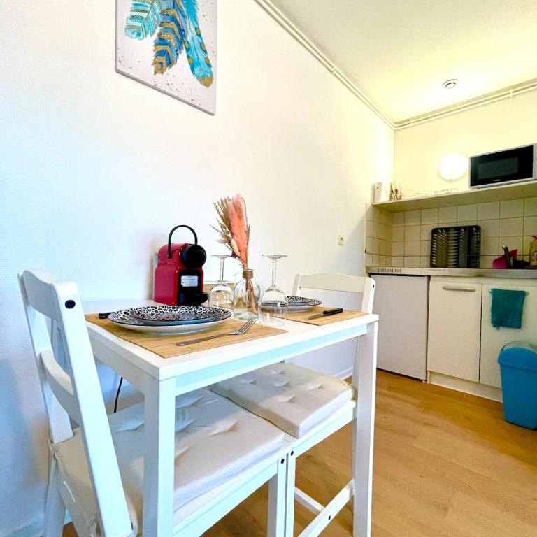 La perle des capucins - Two-Bedroom Apartment - 7