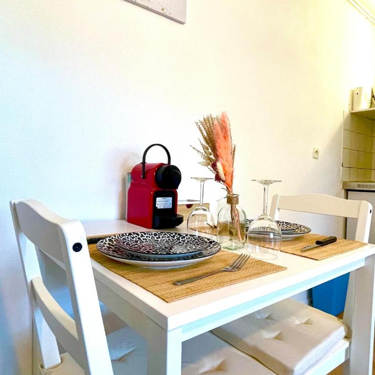 La perle des capucins - Two-Bedroom Apartment - 11