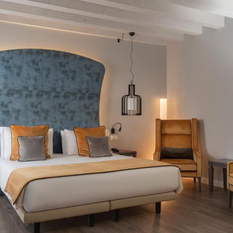 Hotel Campo Marzio - Camera Premium Matrimoniale/Doppia con Letti Singoli - 9