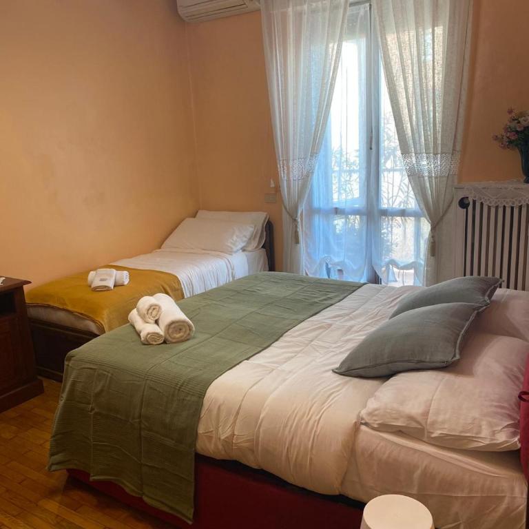 B&K Hotels - Double or Twin Room with Balcony - 12