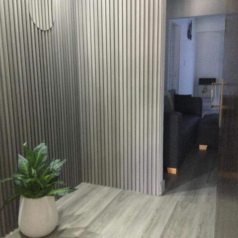 Depto parque Luro a dos cuadras de la playa - One-Bedroom Apartment - 7
