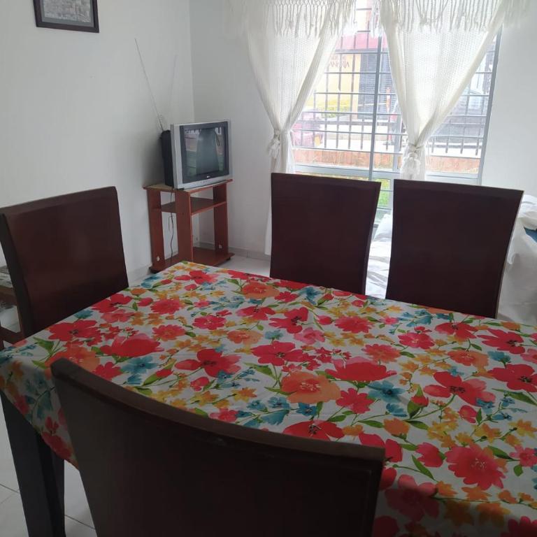 Acogedor Apartamento en Duitama - Three-Bedroom Apartment - 1