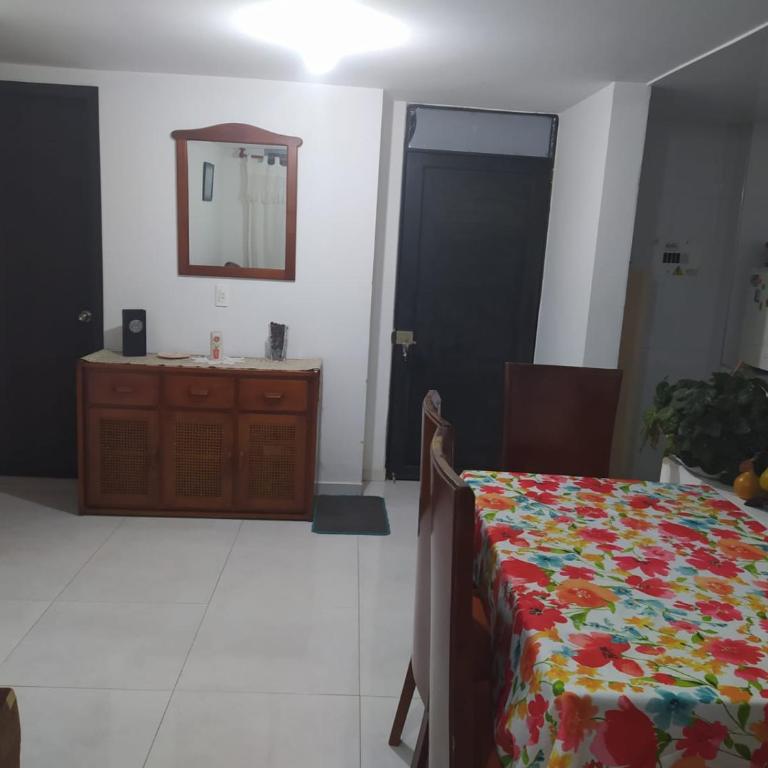 Acogedor Apartamento en Duitama - Three-Bedroom Apartment - 7