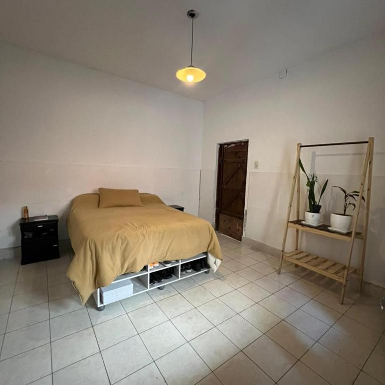 Refugio urbano frente al río, cómodo y moderno - One-Bedroom Apartment - 1