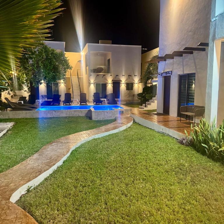 Villas Mar Turquesa Cozumel - Suite con balcón - 4