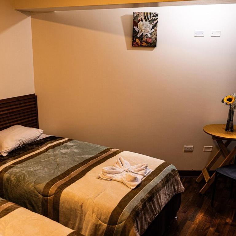 Depa céntrico, acogedor Trujillo - Three-Bedroom Apartment - 4
