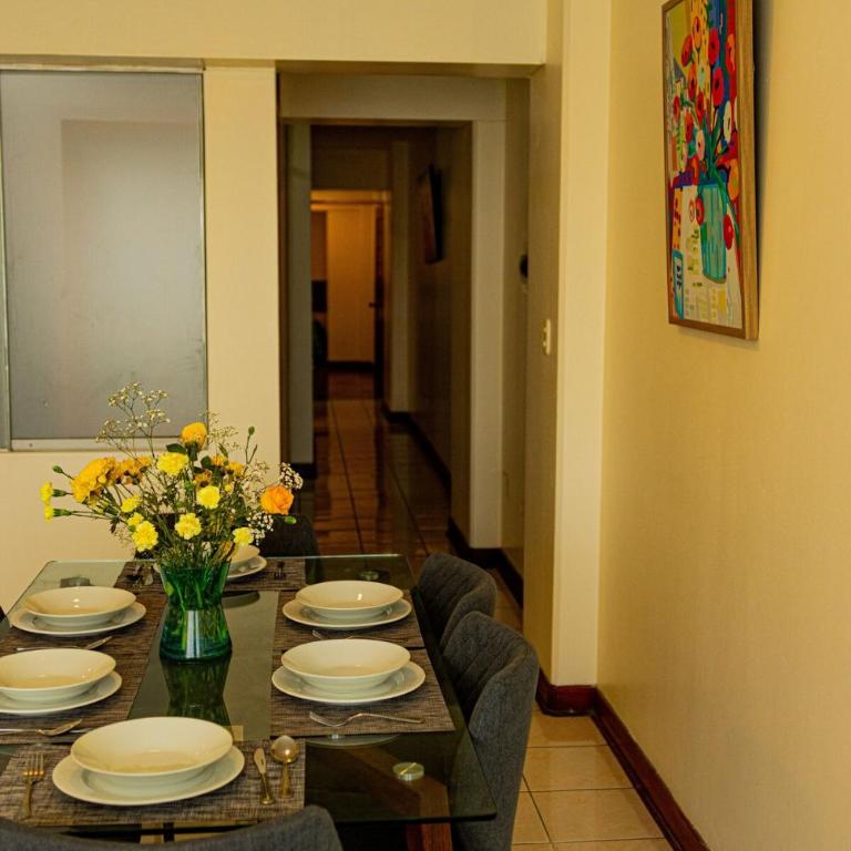 Depa céntrico, acogedor Trujillo - Three-Bedroom Apartment - 19