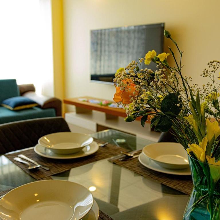 Depa céntrico, acogedor Trujillo - Three-Bedroom Apartment - 35