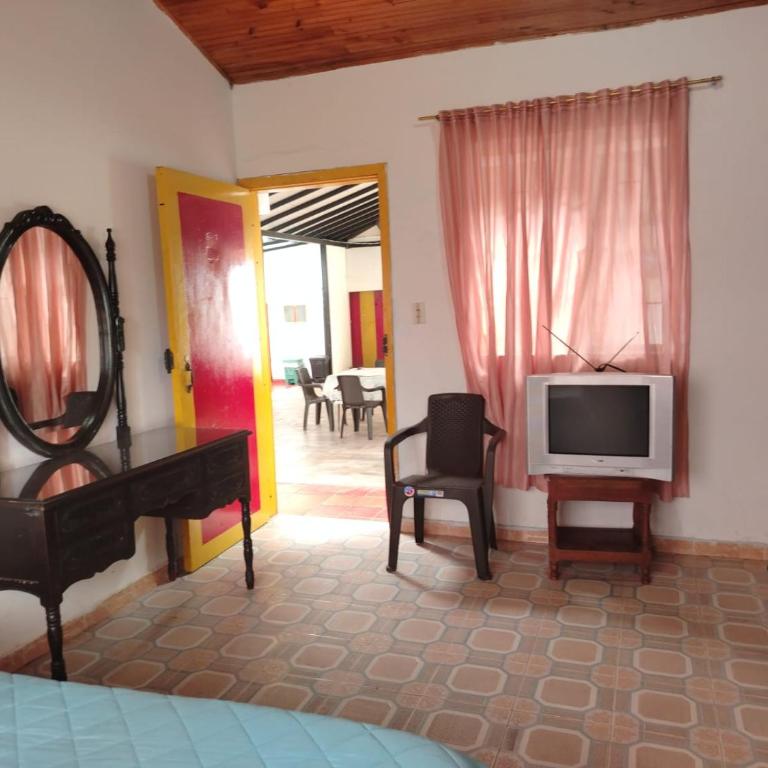 alojamiento rural prados de piedra pintada - Comfort Triple Room - 6