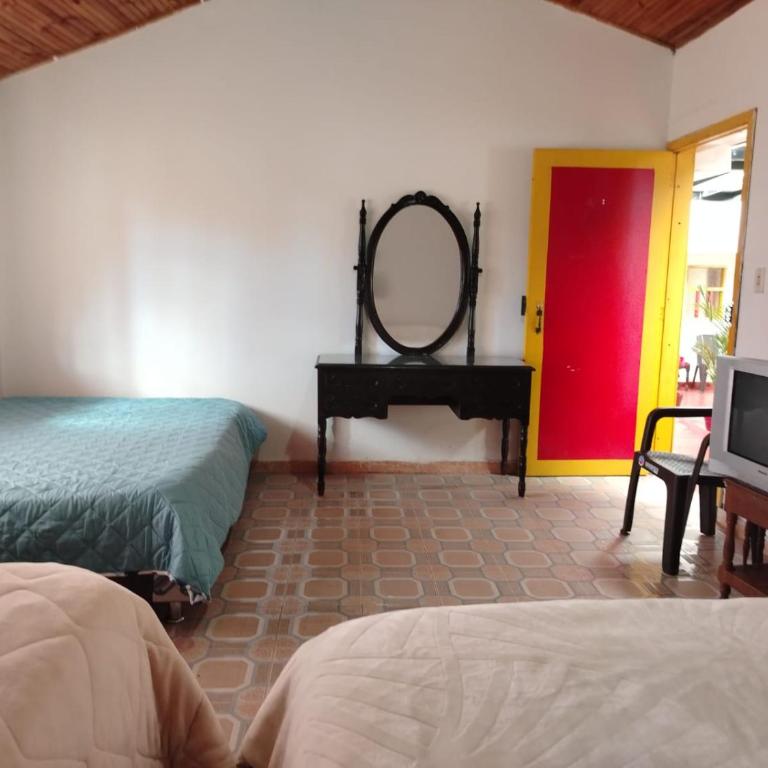 alojamiento rural prados de piedra pintada - Comfort Triple Room - 5
