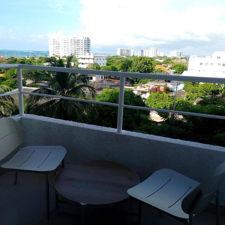 Apartamento moderno cerca de la playa - Three-Bedroom Apartment - 4