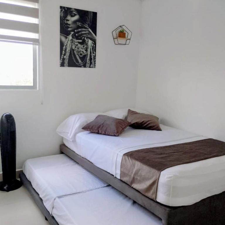 Apartamento moderno cerca de la playa - Three-Bedroom Apartment - 8