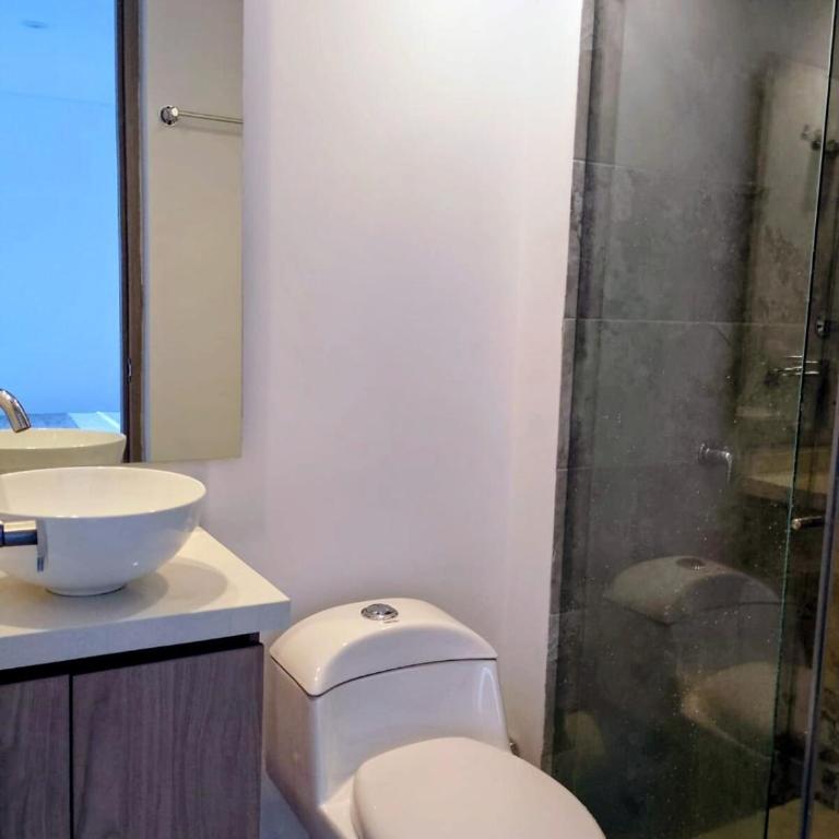 Apartamento moderno cerca de la playa - Three-Bedroom Apartment - 13