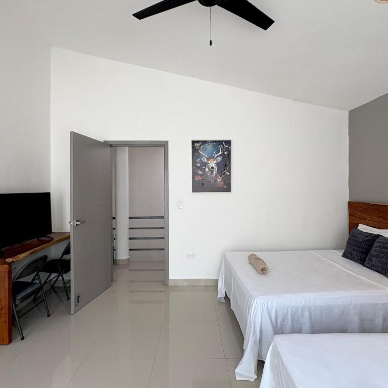 Vica Mayan Guest House - By Aloja RV - Double Room with Private Bathroom - 1