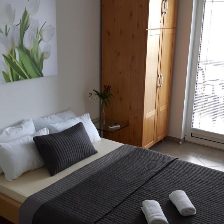 Apartments Sutorina - Classic Double Room with Balcony - 24