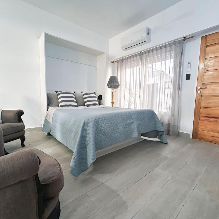Vivi la comodidad de una casa pensada para vos - One-Bedroom House - 20