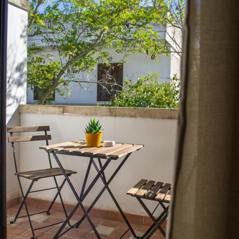 Residence Borgo Latino- Localo - Camera Matrimoniale con Balcone - 5