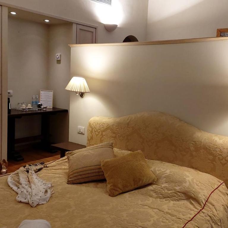 Tornabuoni La Petite Suite - Suite with City View - 22