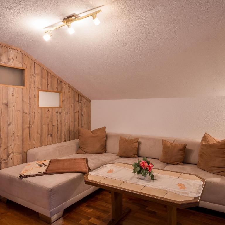 Albert'n Haus - Apartment mit 3 Schlafzimmern - Dachgeschoss - 2