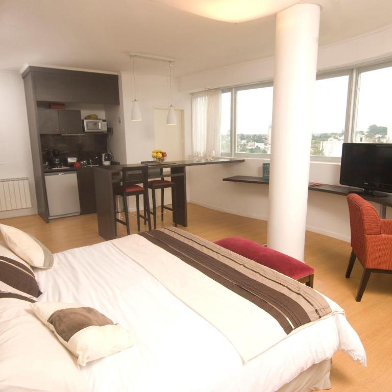 Plaza Suites Campana - Executive Suite - 1