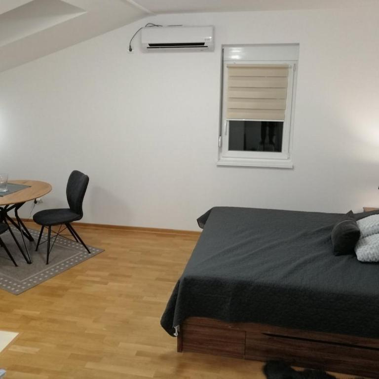 Soft Loft cozy studio with a garage parking place - One-Bedroom Apartment - 7