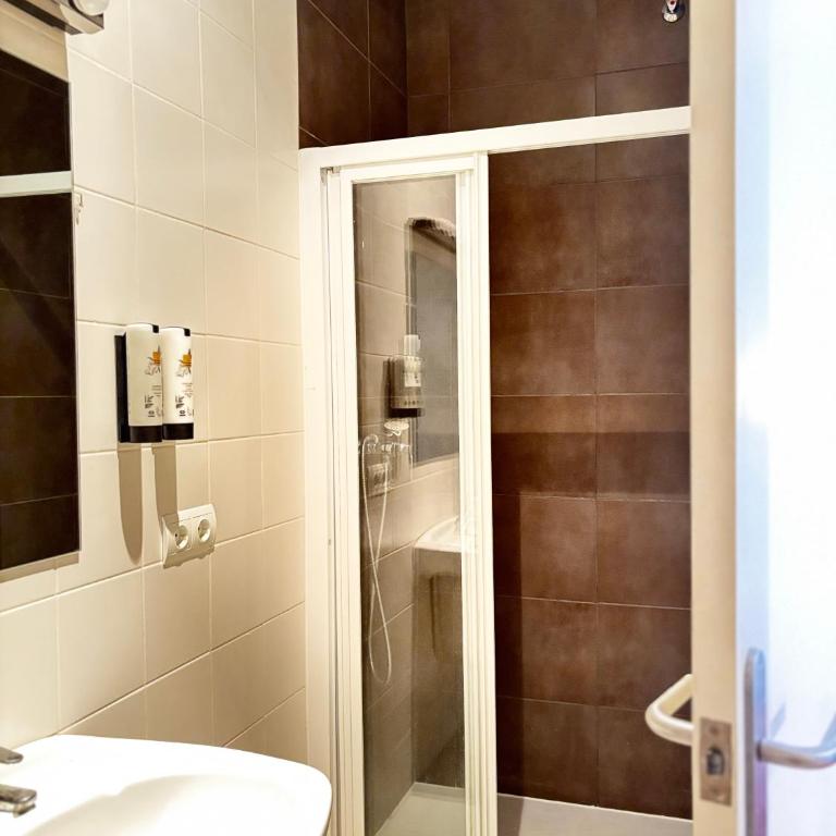 Mas Ribas Hotel i Esdeveniments - Deluxe King Room - 8
