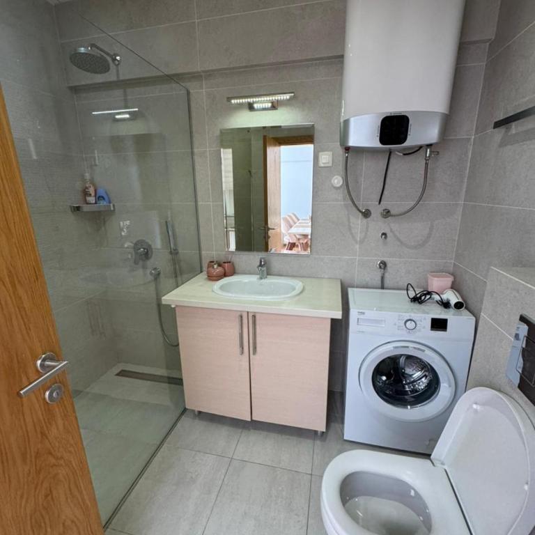 Budva Wow Apartments - One-Bedroom Apartment - 3