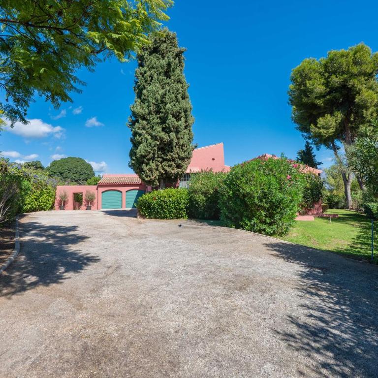 Villa in Marbella with Private Pool & Panoramic Mountain Views - Villa - 57