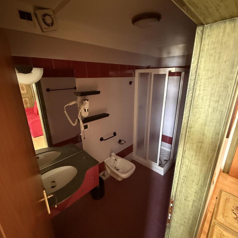 Golf Hotel Carezza - Suite with Mountain View - 3