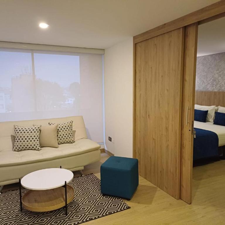 Hotel Confort 80 Zona Rosa - Habitación con cama grande - 25