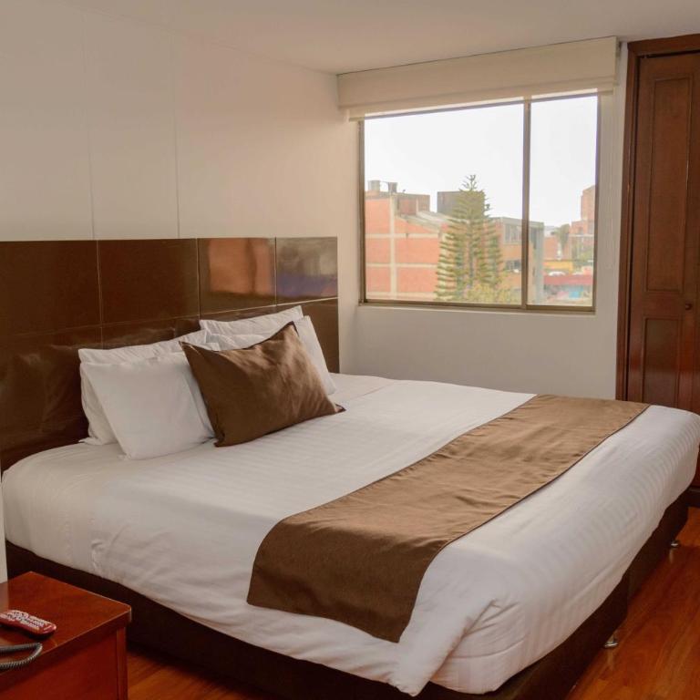 Hotel Confort 80 Zona Rosa - Habitación con cama grande - 14