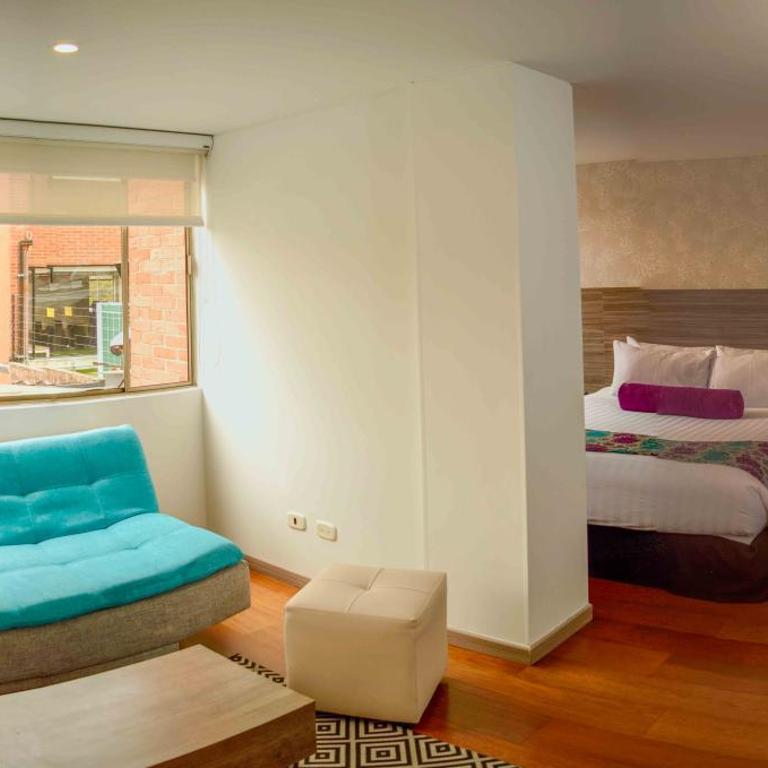 Hotel Confort 80 Zona Rosa - Habitación con cama grande - 17