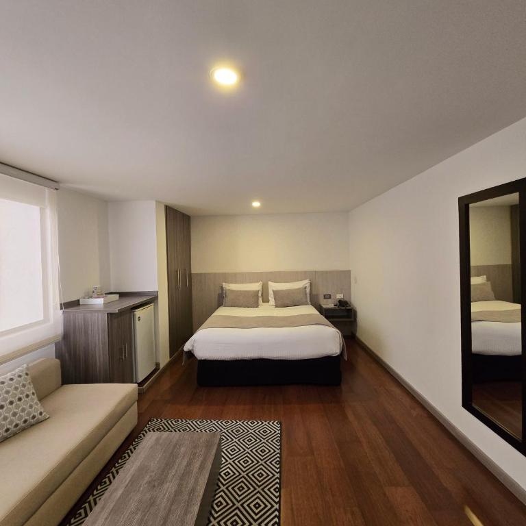 Hotel Confort 80 Zona Rosa By Hoteles Confort80 - Habitación con cama grande - 42