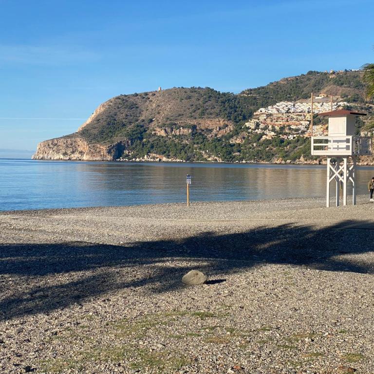 Apartamento LH Beach frente al mar - One-Bedroom Apartment with Balcony and Sea View - 63