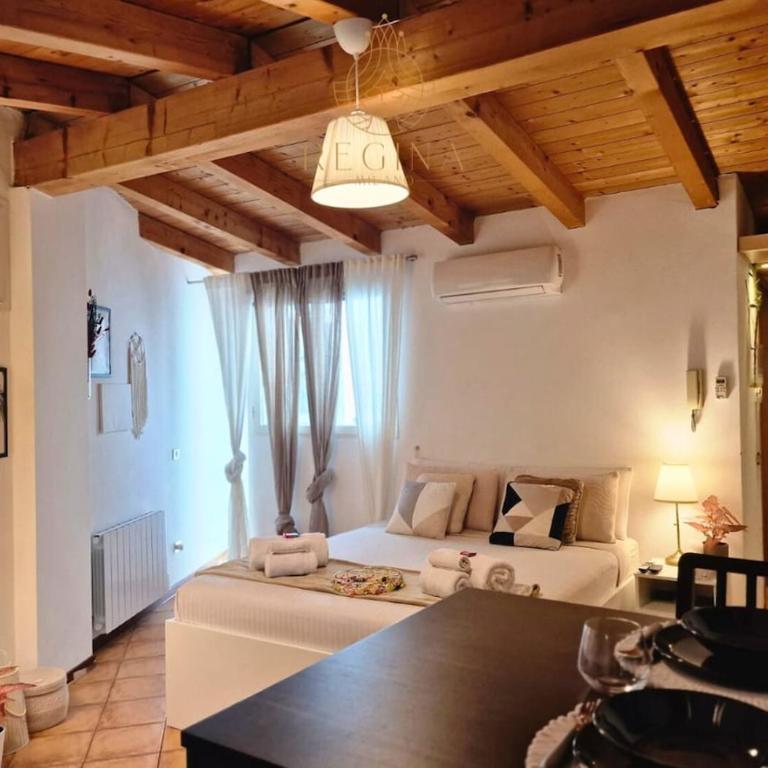 ACasaDiFranci attico con dehor privato, wifi e metro a 4 min da piedi - Appartamento Monolocale - 1
