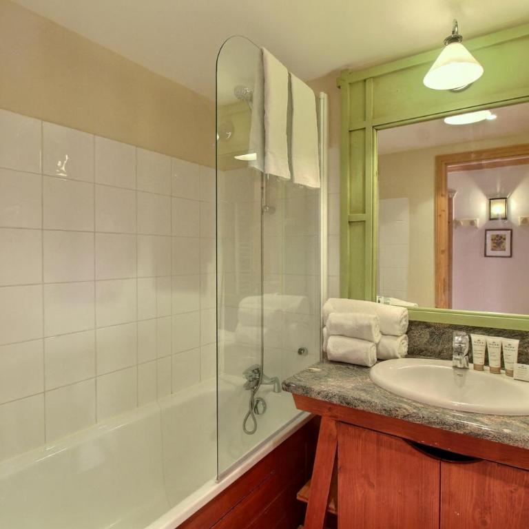 ARC 1950, Appartement 1 chambre, 4 personnes, Exposition Sud, SAUNA, HAMMAM, JACUZZI, PISCINE - Apartamento de 1 dormitorio con balcón y vistas a la montaña - 16