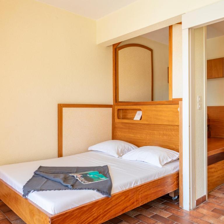 Résidence Pierre et Vacances Le Port - One-Bedroom Apartment with Sleeping Alcove (6 People) - Port View - 2