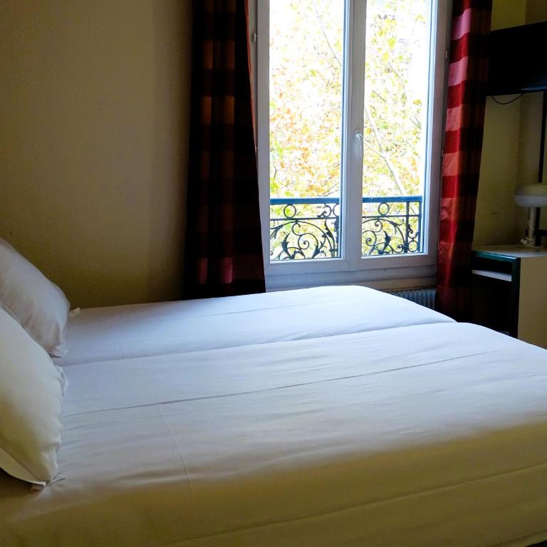 Hipotel Belgrand Edith Piaf - Chambre Lits Jumeaux - 14