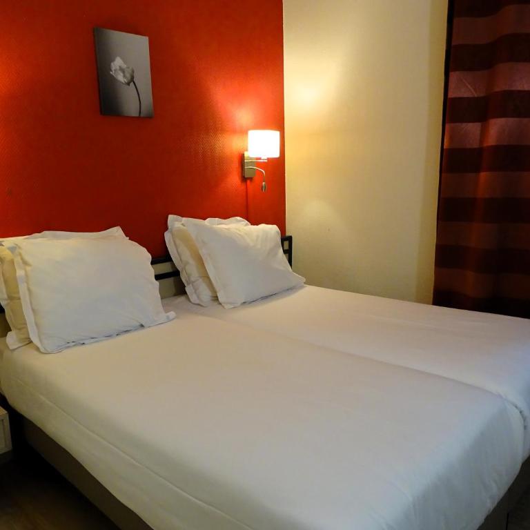 Hipotel Belgrand Edith Piaf - Chambre Lits Jumeaux - 11