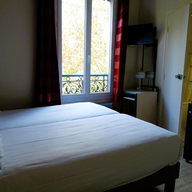 Hipotel Belgrand Edith Piaf - Chambre Lits Jumeaux - 12