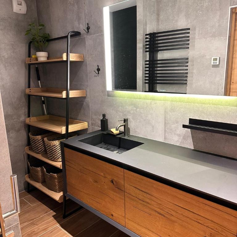 6ème PISTE - Appartement 3 Chambres - 25